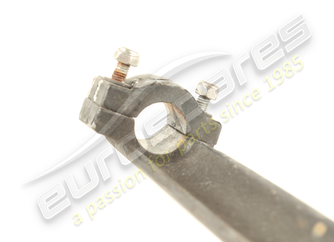 USED FERRARI VALVE CONTROL LEVER. PART NUMBER 162426 (3) used ferrari valve control lever. part number 162426 (3)