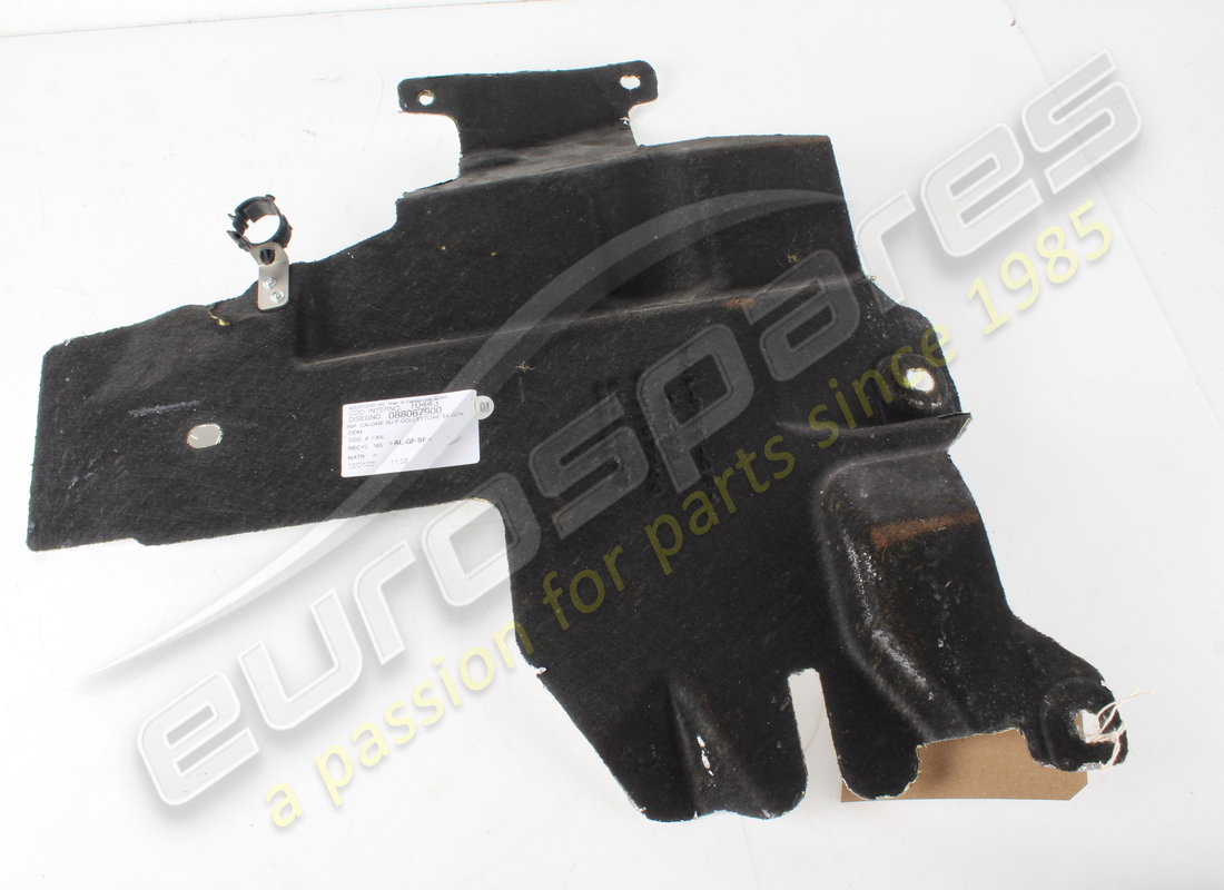 used ferrari lh manifold upper heat shiel. part number 88067900 (2)