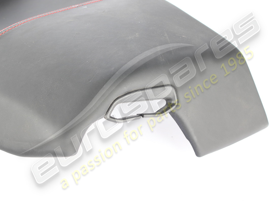 USED FERRARI RICOPRIMENTO LAT. SX FIANCHE. PART NUMBER 81903200 (3) used ferrari ricoprimento lat. sx fianche. part number 81903200 (3)