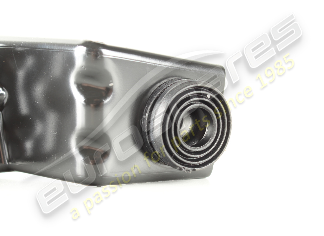 NEW MASERATI LEFT BRACKET. PART NUMBER 675001572 (2) new maserati left bracket. part number 675001572 (2)