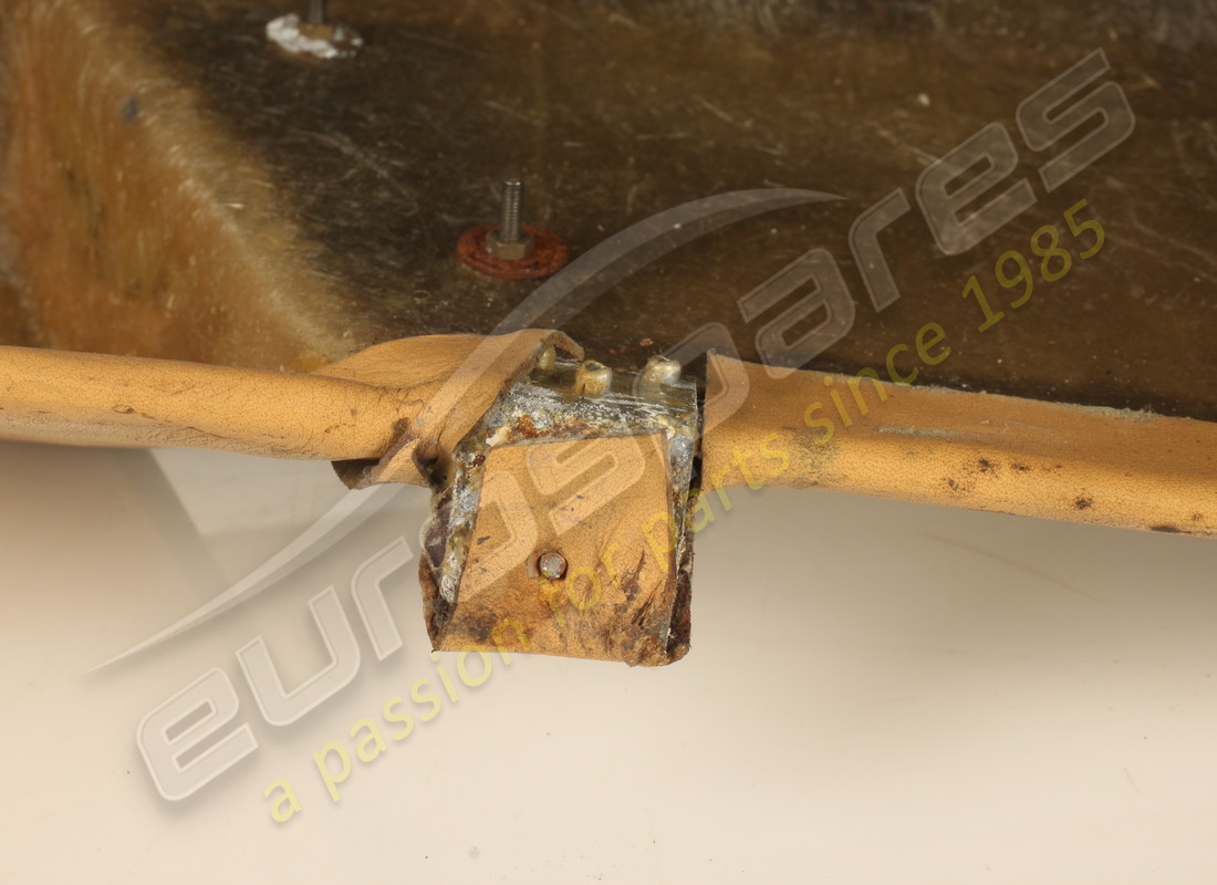 USED FERRARI FRONT TUNNEL RHD PART NUMBER 61831300 (13) used ferrari front tunnel rhd part number 61831300 (13)