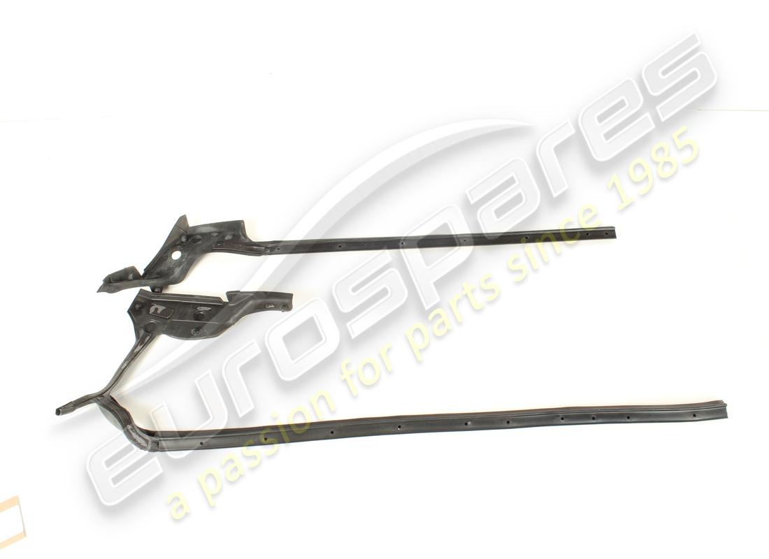 used ferrari complete rh front door dust seal. part number 948630 (2)