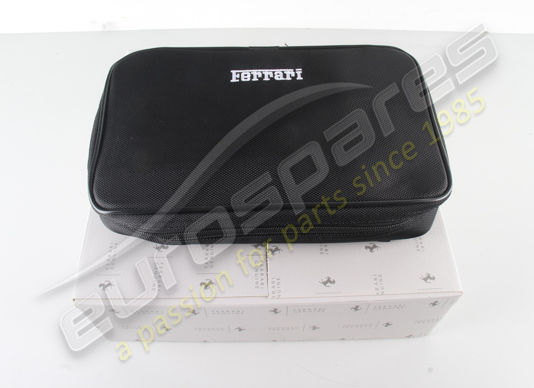 new ferrari complete toolkit bag. part number 827399 (3)