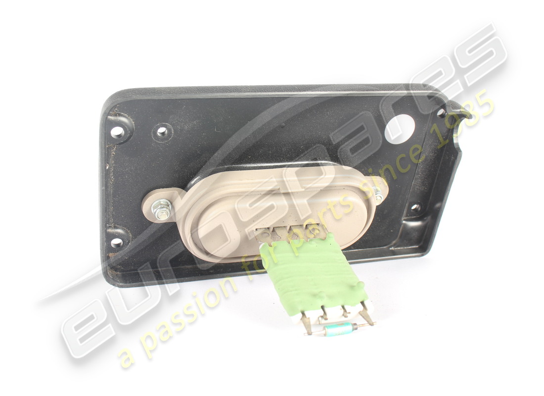 used ferrari rh distributor outlet cap. part number 275936 (1)