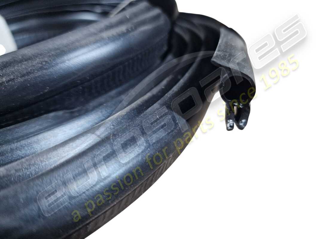 NEW Eurospares REAR ENGINE COVER SEAL RUBBER . PART NUMBER EAP1467507 (1)