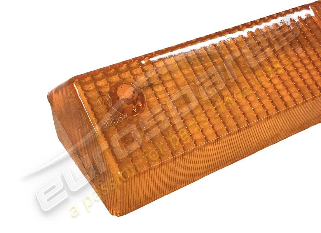 damaged ferrari rhs front indicator lens (orange). part number 60326904o (2)