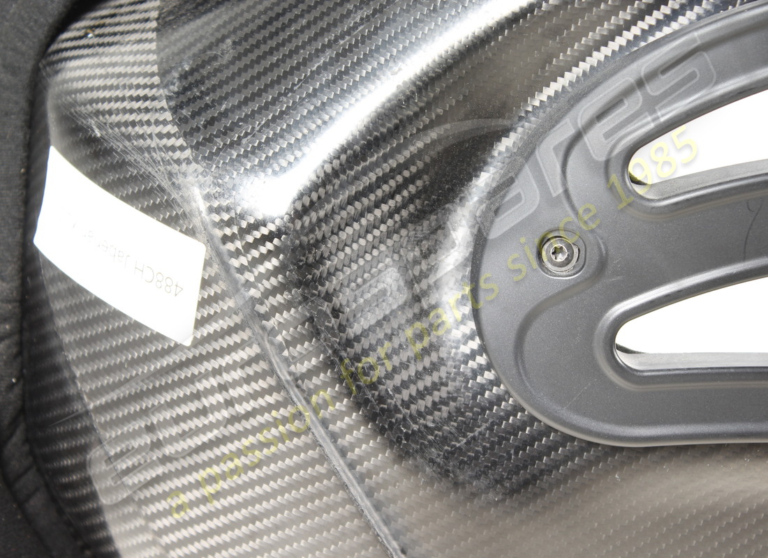 USED FERRARI DRIVER SEAT COMPLETE WITH GUIDE. PART NUMBER 88864500 (5) used ferrari driver seat complete with guide. part number 88864500 (5)