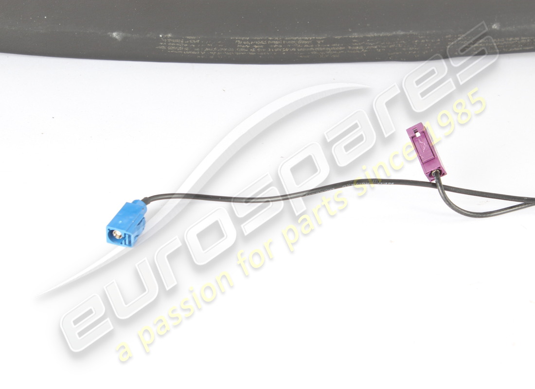 USED FERRARI MOULDING WINDSCREEN BLACK 11. PART NUMBER 69659600 (2) used ferrari moulding windscreen black 11. part number 69659600 (2)