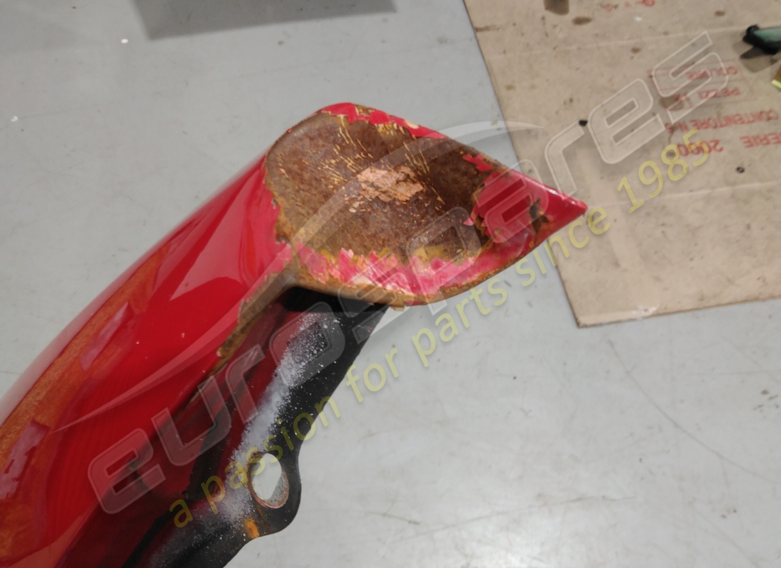 DAMAGED FERRARI COMPLETE RH FRONT FENDER. PART NUMBER 63962100 (6) damaged ferrari complete rh front fender. part number 63962100 (6)