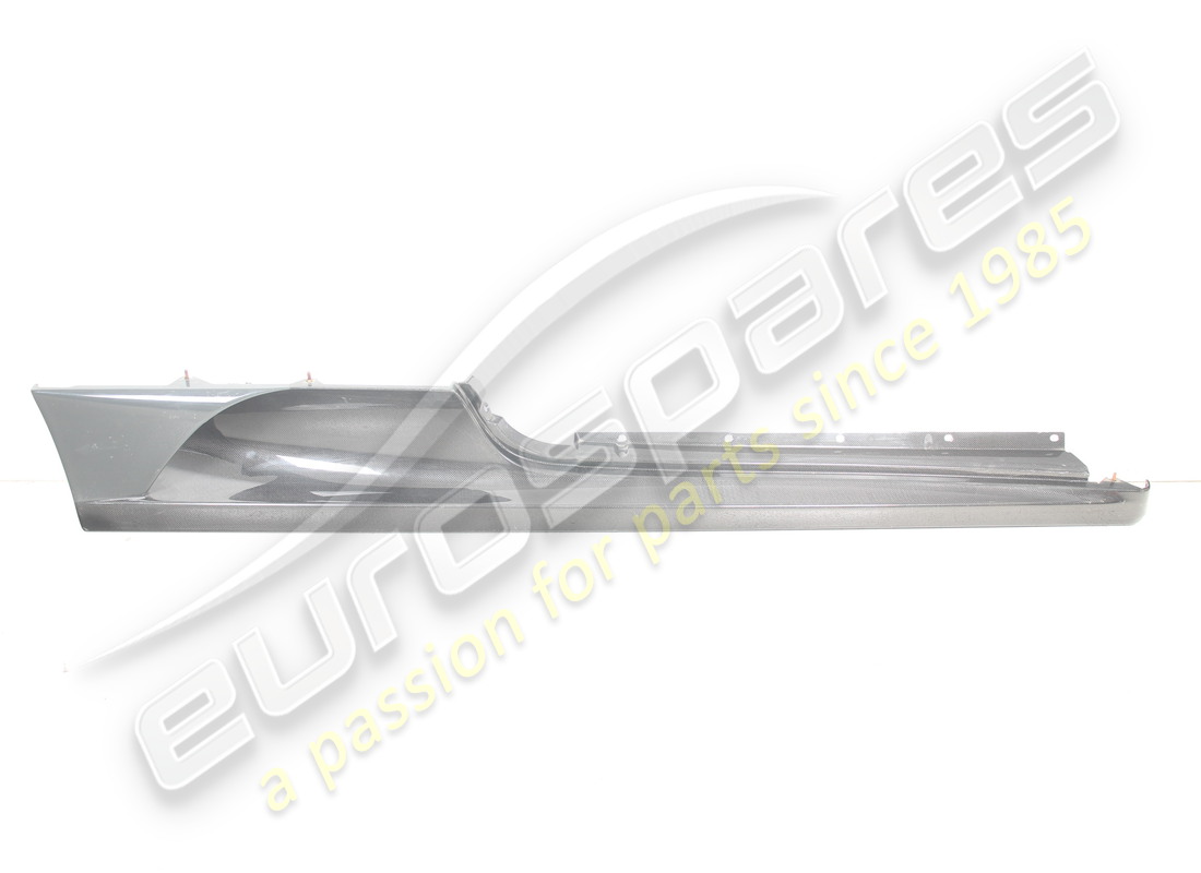 USED FERRARI RH UNDERDOOR TRIM. PART NUMBER 80842700 (1) used ferrari rh underdoor trim. part number 80842700 (1)