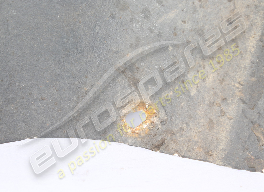 DAMAGED FERRARI RH SHIELD. PART NUMBER 61770300 (3) damaged ferrari rh shield. part number 61770300 (3)