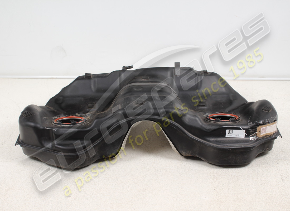 USED MASERATI COMPLETE DIESEL FUEL TANK. PART NUMBER 670159335 (2) used maserati complete diesel fuel tank. part number 670159335 (2)