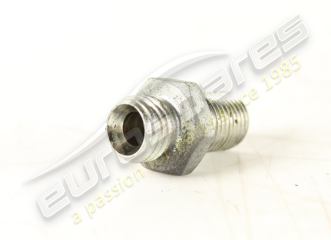 used maserati threaded union.. part number 195056 (1)