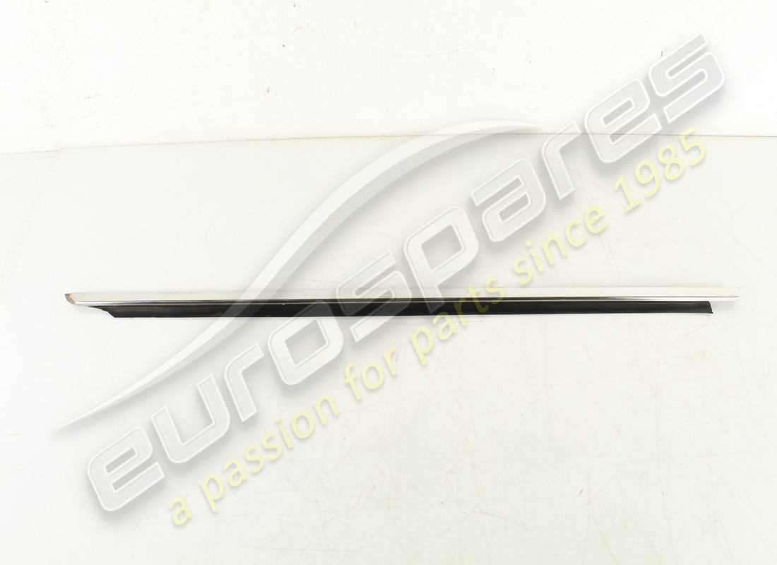 USED Ferrari LH LOWER MOULDING . PART NUMBER 2574258108 (1)