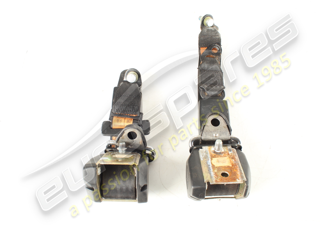 used ferrari rear seat belt set. part number 60713500 (1)