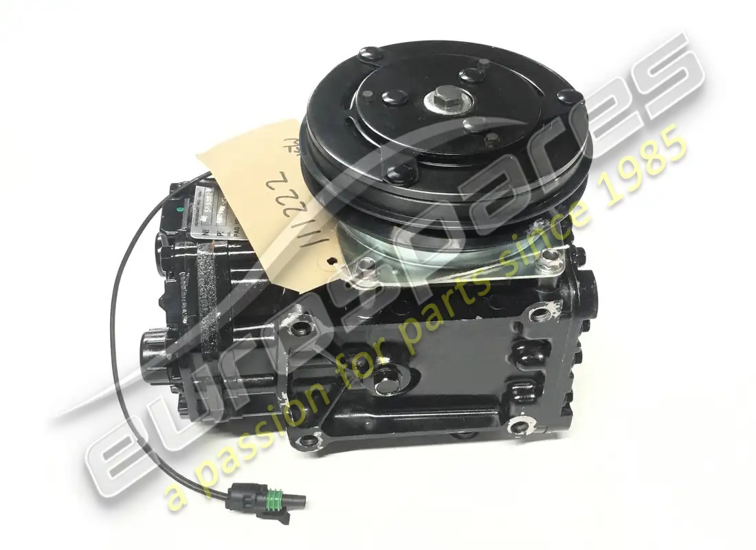 NEW EUROSPARES A/C COMPRESSOR (THREADED TYPE). PART NUMBER 111222 (4) new eurospares a/c compressor (threaded type). part number 111222 (4)