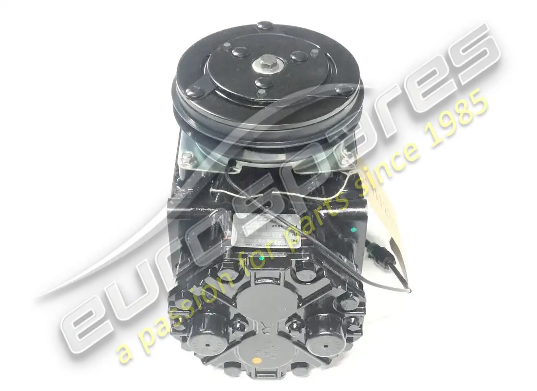 NEW EUROSPARES A/C COMPRESSOR (THREADED TYPE). PART NUMBER 111222 (3) new eurospares a/c compressor (threaded type). part number 111222 (3)
