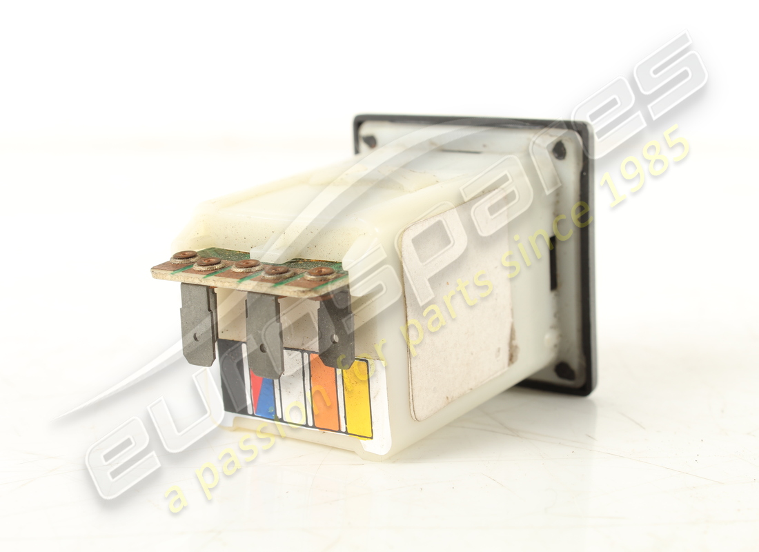 USED FERRARI FUEL CAP SWITCH. PART NUMBER 2578089410 (3) used ferrari fuel cap switch. part number 2578089410 (3)