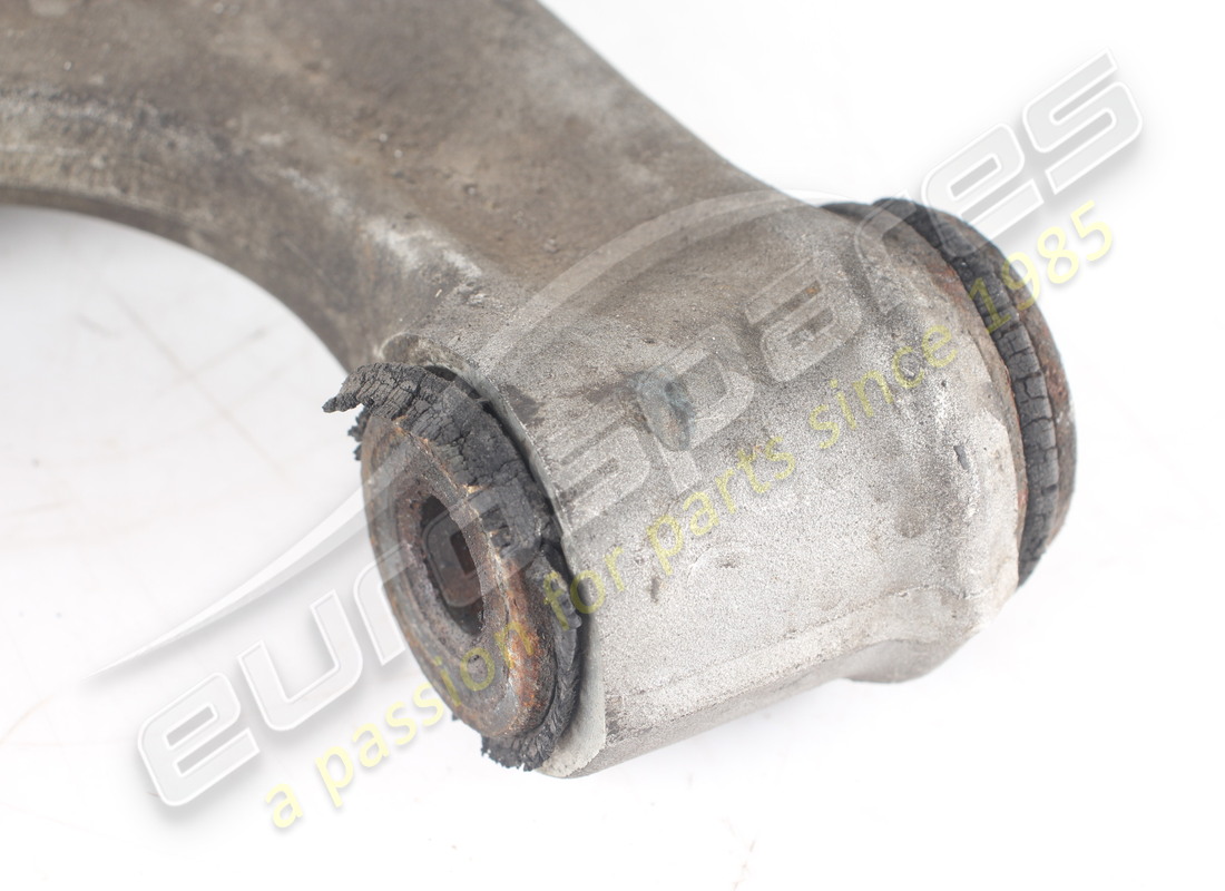 used maserati lower rh suspension arm. part number 386600016 (4)