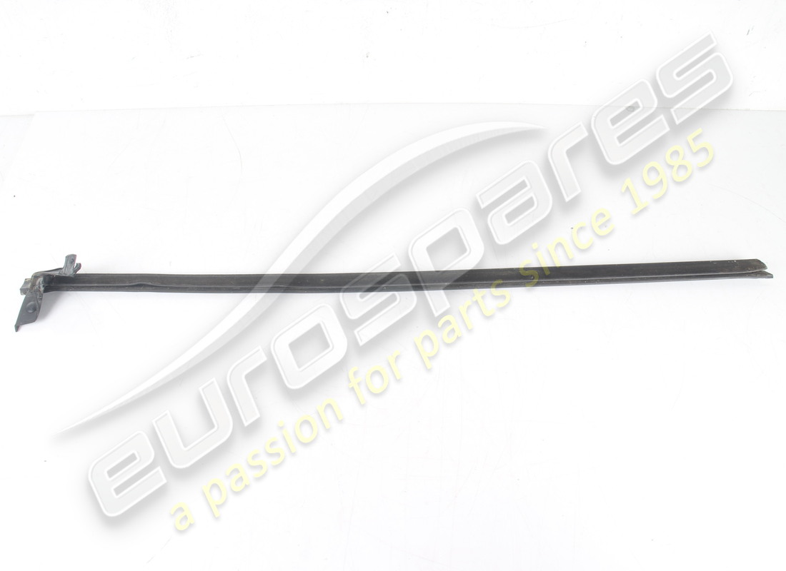 USED MASERATI LH OUTER GLASS SCRAPER GASKET. PART NUMBER 67820300 (4) used maserati lh outer glass scraper gasket. part number 67820300 (4)