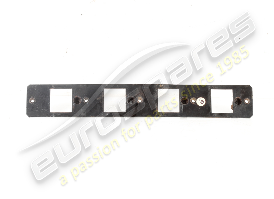 USED MASERATI BOIL FASTENING COMPLETE PLATE. PART NUMBER 578982700 (3) used maserati boil fastening complete plate. part number 578982700 (3)