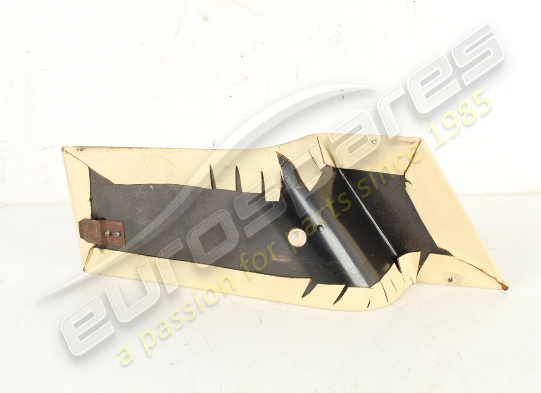 used ferrari rh moulding. part number 61163200 (2)