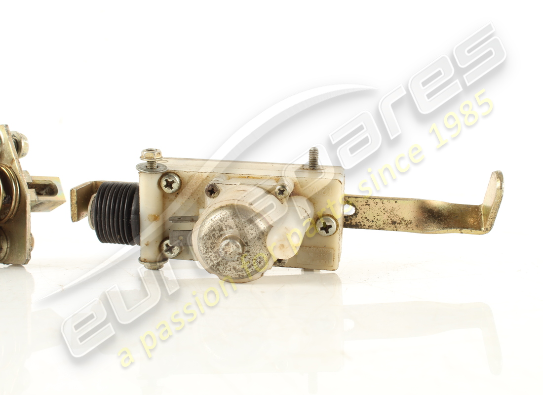 used ferrari fuel cap release with motor. part number eap1726477 (3)