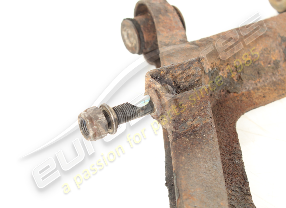 used ferrari lh rear suspension lower lever. part number 117806 (3)