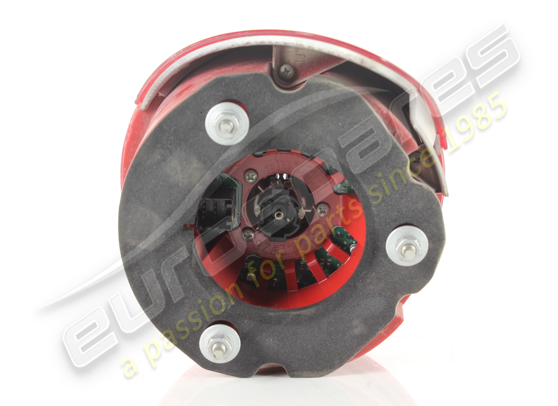 used ferrari rh tail light. part number 269047 (3)