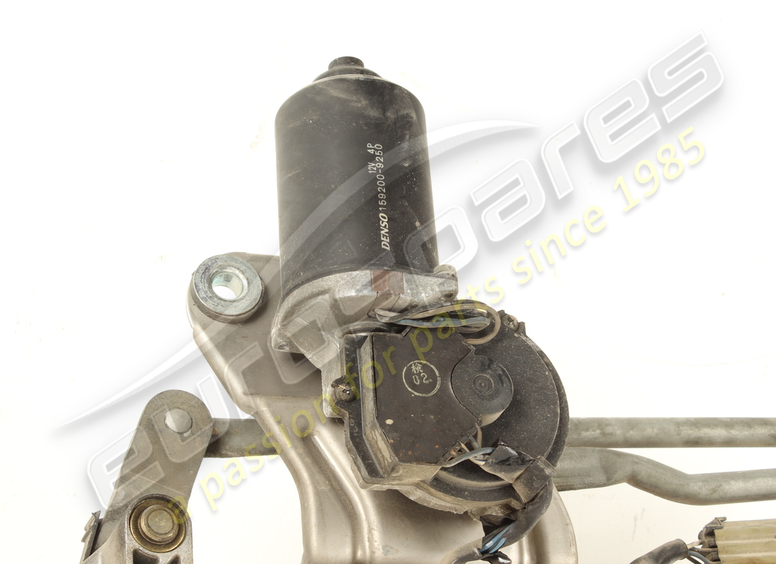 used ferrari windscreen wiper with motor. part number 84108900 (2)