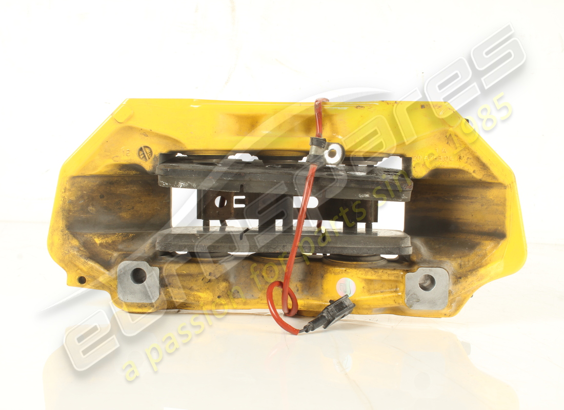 used ferrari front rh caliper with pads -. part number 267318 (5)