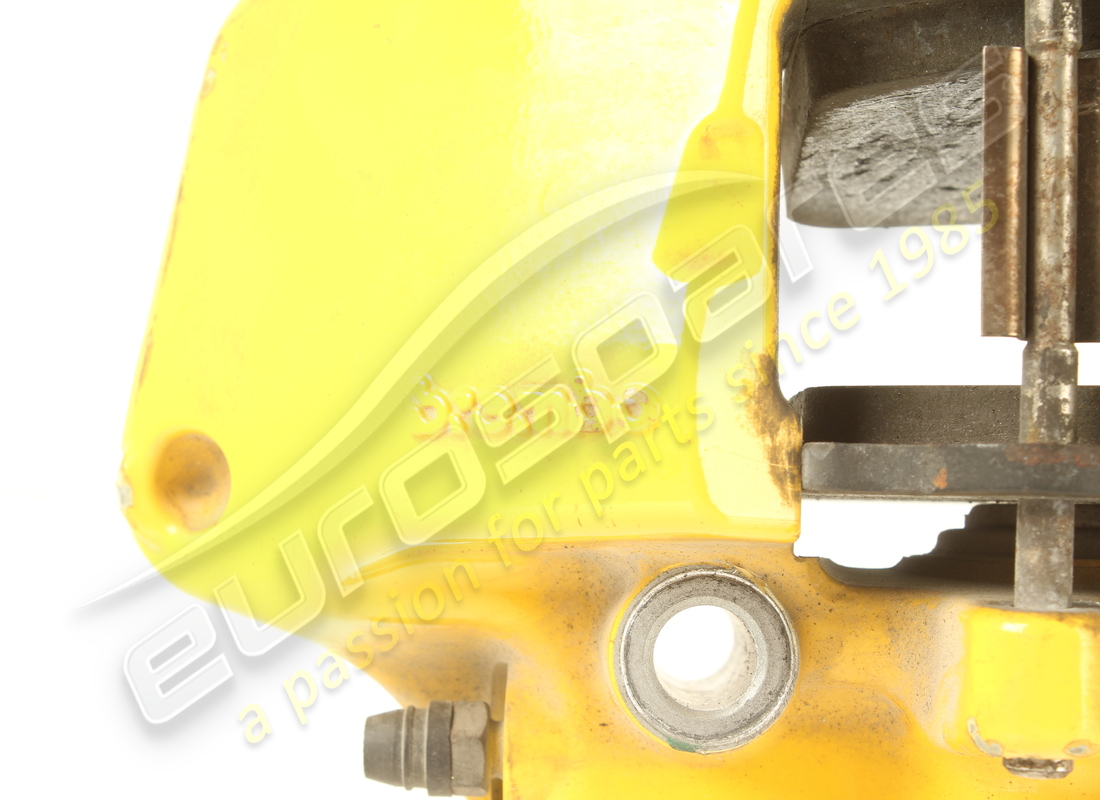 used ferrari front rh caliper with pads -. part number 267318 (3)