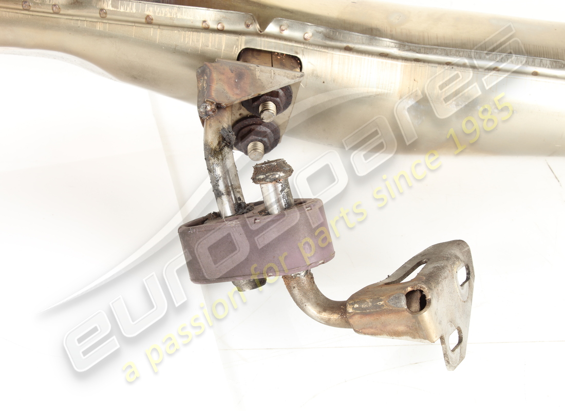 USED FERRARI RH REAR EXTENSION. PART NUMBER 300458 (5) used ferrari rh rear extension. part number 300458 (5)