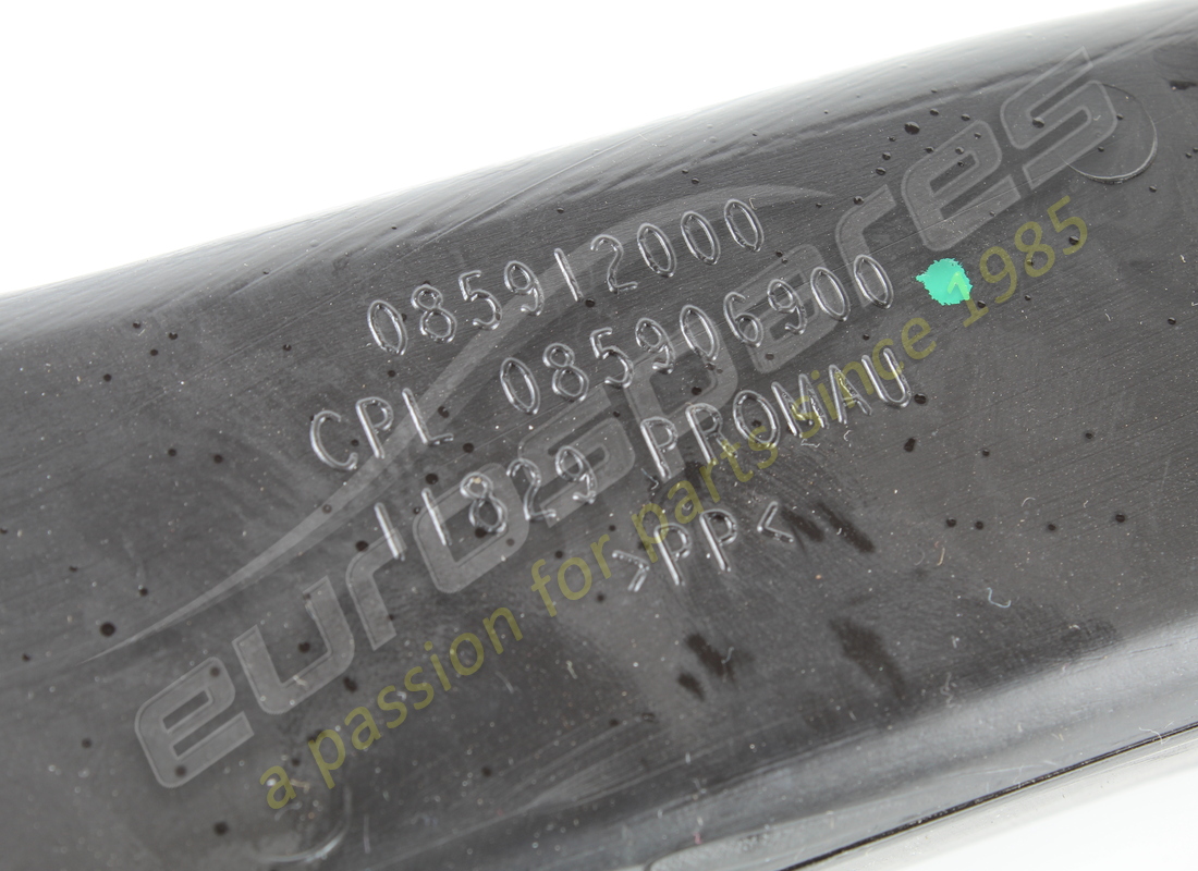 USED FERRARI RH LATERAL VENT DUCT. PART NUMBER 85906900 (3) used ferrari rh lateral vent duct. part number 85906900 (3)