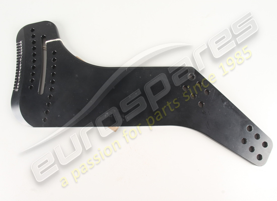 USED Ferrari RH WING MOUNT ASSEMBLY . PART NUMBER 89293400 (1)