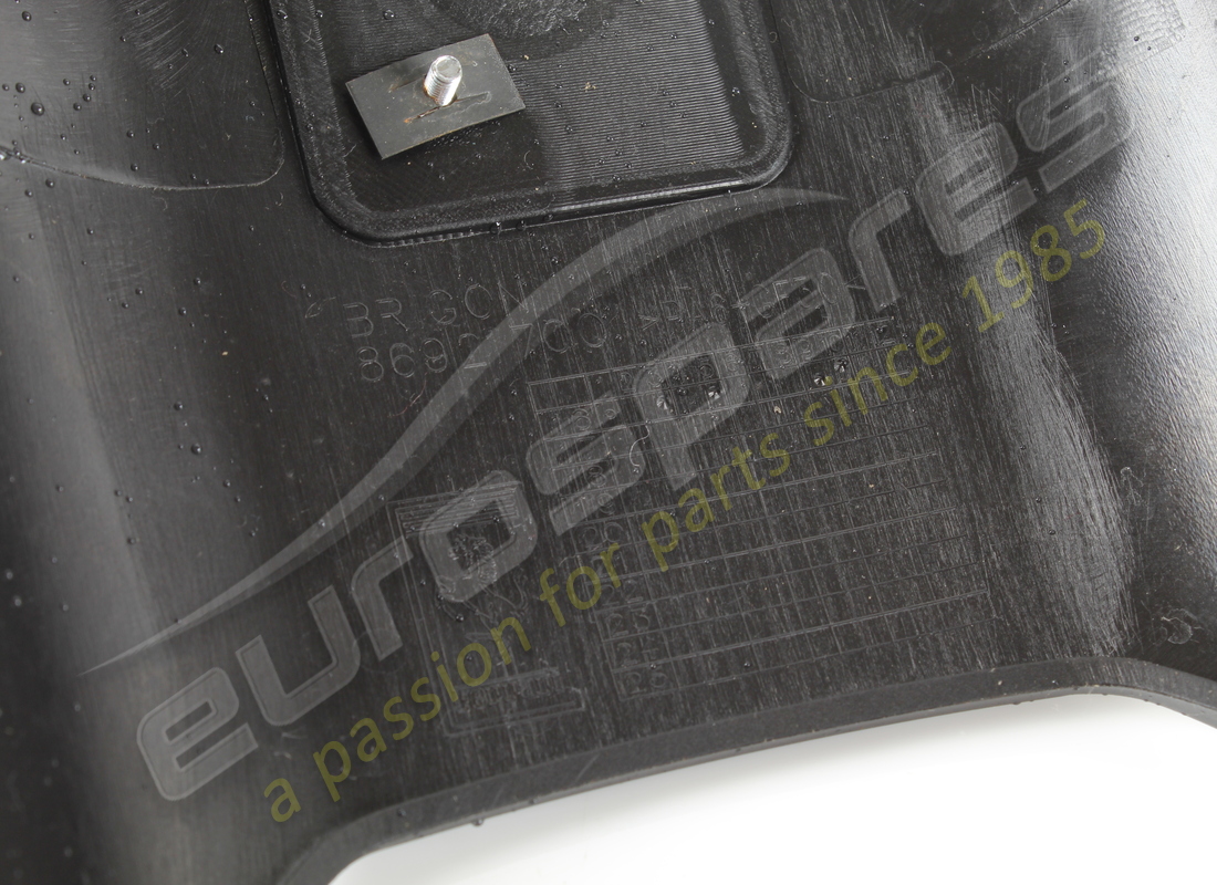 USED FERRARI COMPLETE CENTRAL COSMETIC SHIE. PART NUMBER 86921700 (4) used ferrari complete central cosmetic shie. part number 86921700 (4)