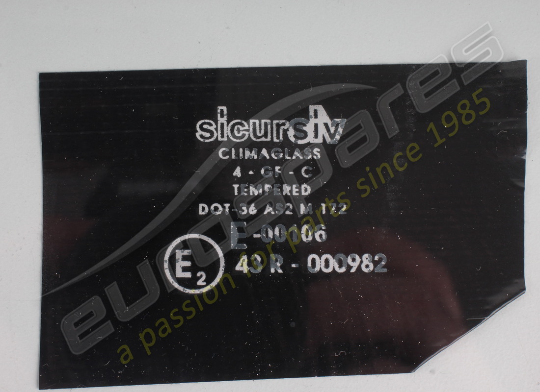 new oe passemblycomp. lowerrearwindow. part number 007018001 (2)