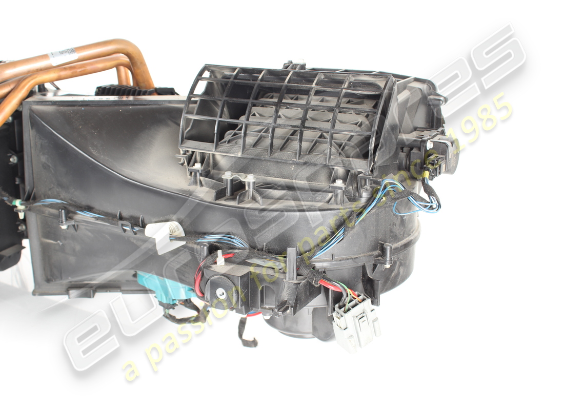 USED FERRARI COMPLETE AIR CONDITIONING UNIT. PART NUMBER 83391200 (3) used ferrari complete air conditioning unit. part number 83391200 (3)