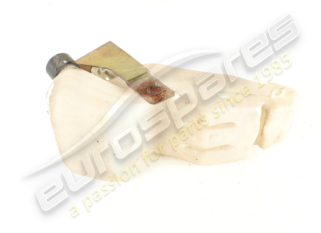 used maserati complete wiper fluid reservoir. part number 388100171 (2)