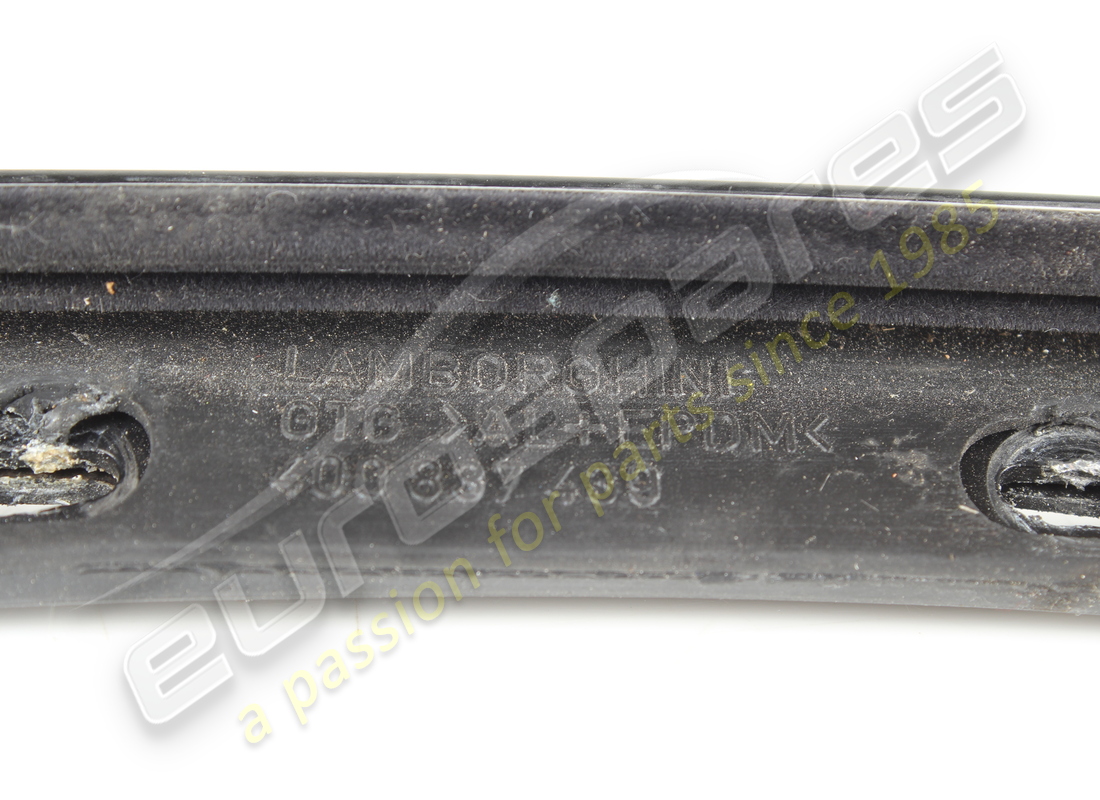 USED LAMBORGHINI SEAL ROOF LH PART NUMBER 400837439 (2) used lamborghini seal roof lh part number 400837439 (2)