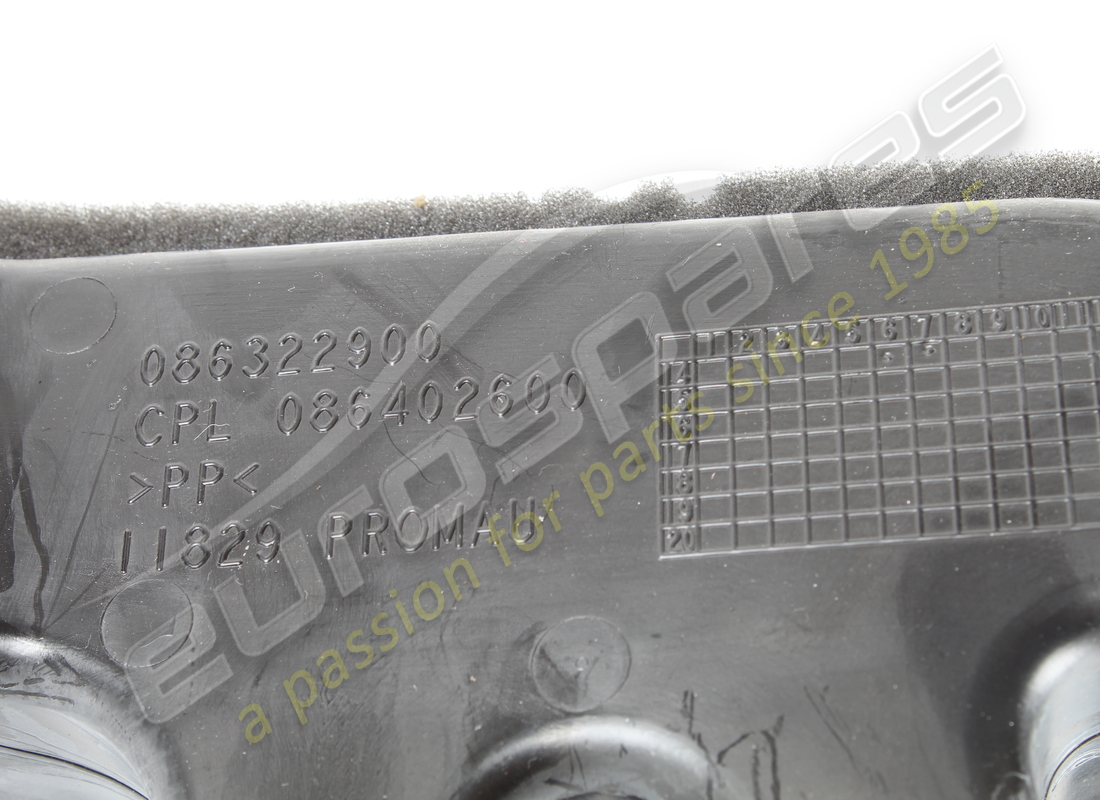 used ferrari 3-way driver side footwell a. part number 86402600 (2)