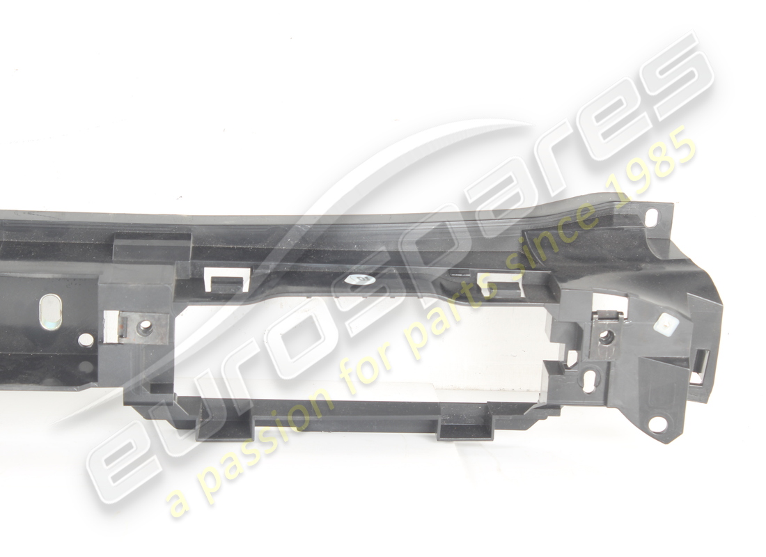 USED FERRARI CENTRAL SUPPORT. PART NUMBER 80150100 (4) used ferrari central support. part number 80150100 (4)