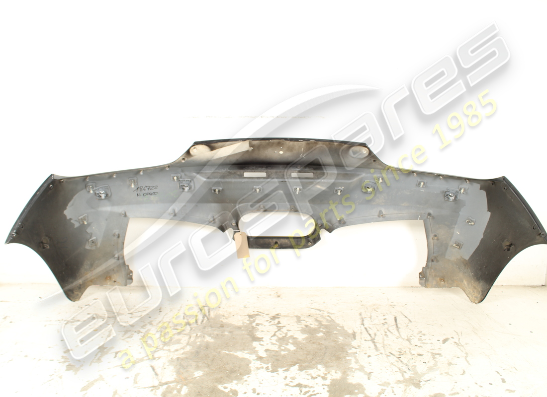 USED FERRARI COMPLETE REAR BUMPER (VALID FOR PARKING SENSORS). PART NUMBER 83104910 (8) used ferrari complete rear bumper (valid for parking sensors). part number 83104910 (8)