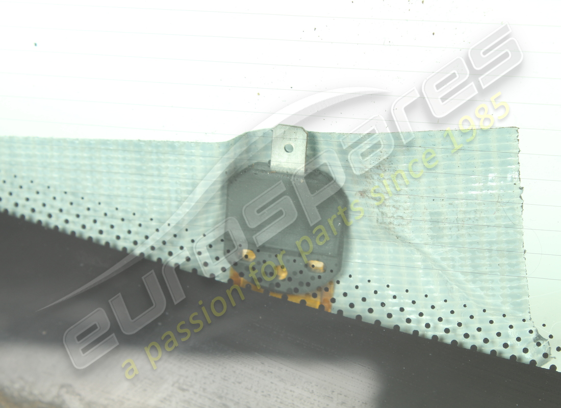 used maserati rear window glass. part number 83745100 (6)