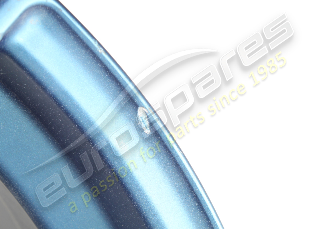 used ferrari rear wheel. part number 323895 (5)