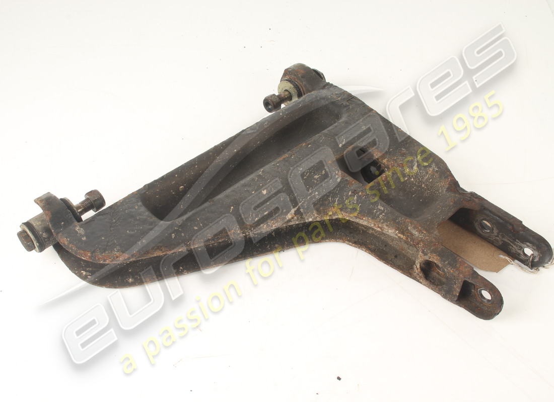 used ferrari rh front suspension lower lever. part number 115706 (6)