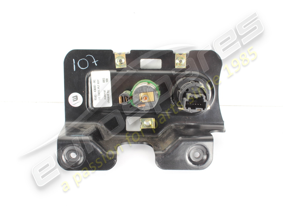 USED ASTON MARTIN PLATE ASSEMBLY, LUGGAGE COMPARTMENT SWITCH. PART NUMBER 4G4343660AA (2) used aston martin plate assembly, luggage compartment switch. part number 4g4343660aa (2)