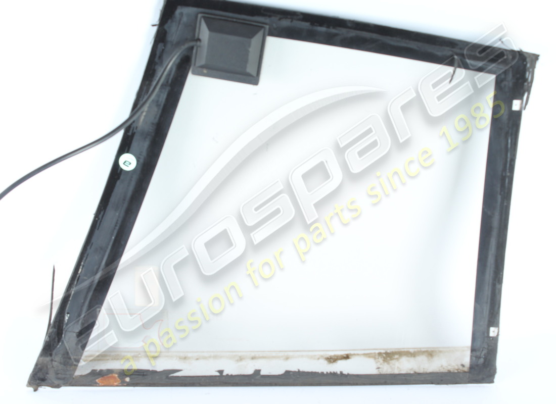 USED Ferrari RH REAR GLASS . PART NUMBER 61549500 (1)