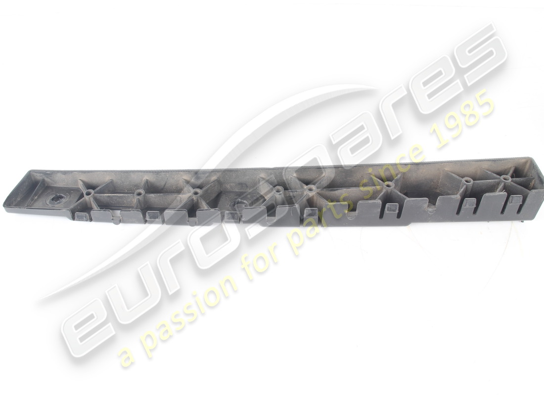 used ferrari rear rh sill trim bracket. part number 87583100 (3)