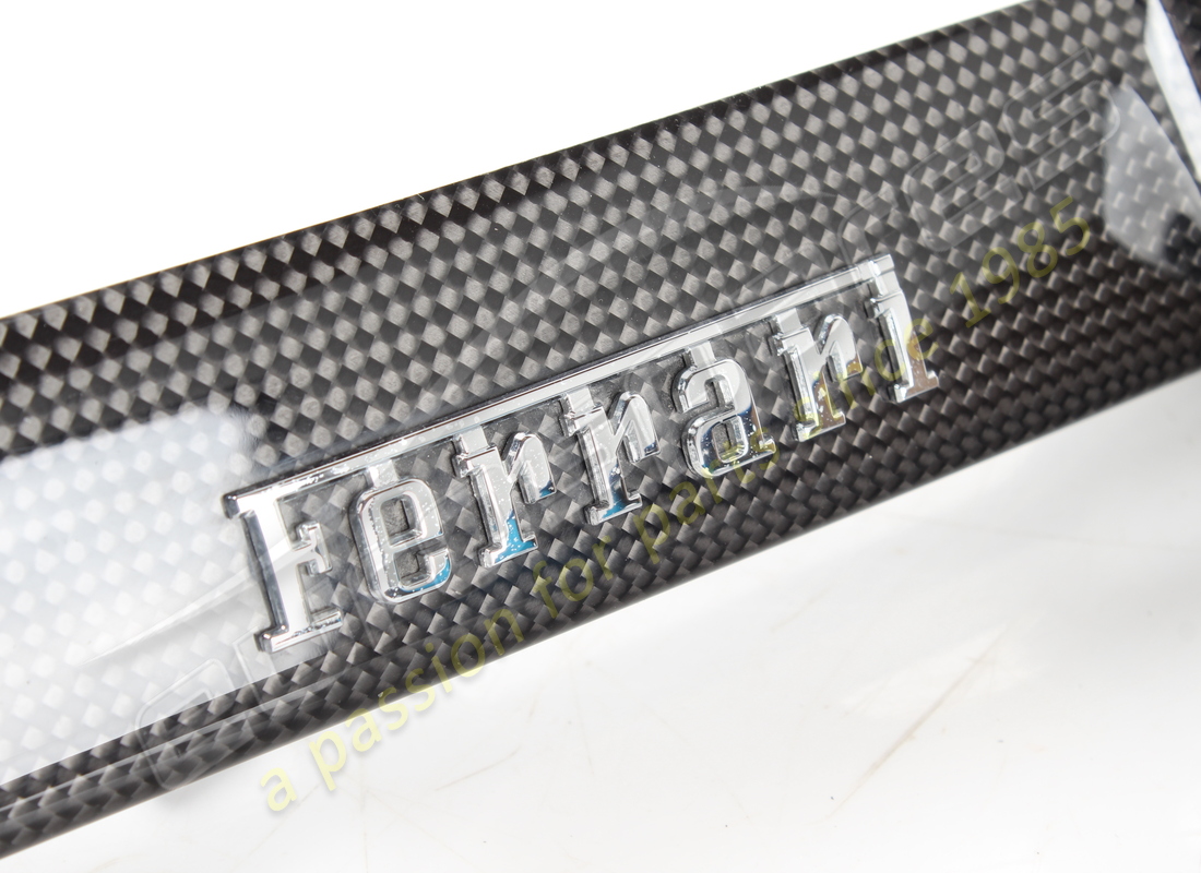 USED FERRARI CENTRE LIP. PART NUMBER 89076800 (4) used ferrari centre lip. part number 89076800 (4)